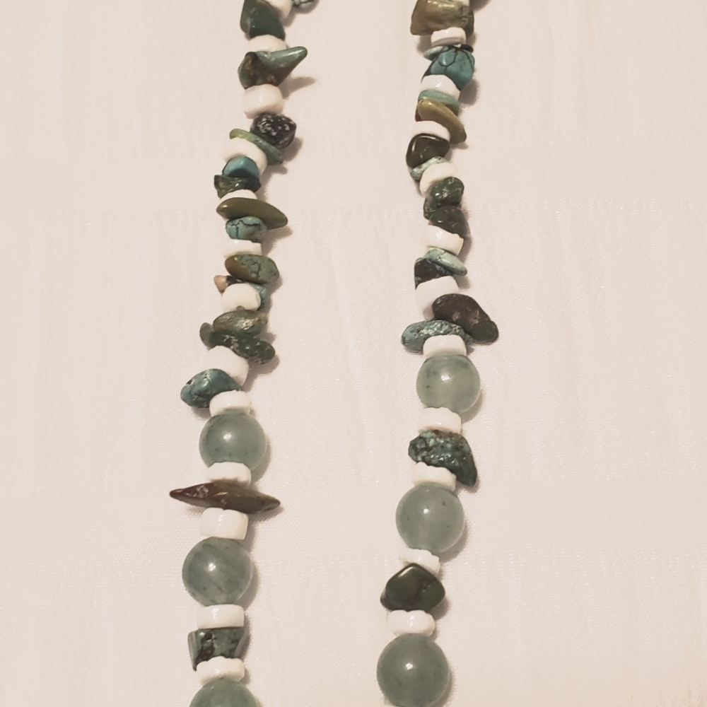 Hand-Made Necklace - Picture 4 of 5